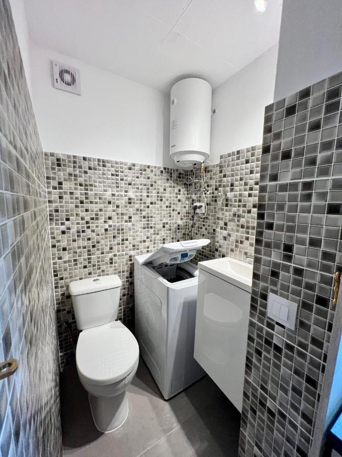 Paola Comfort Apartment กอสตากาลมา ภายนอก รูปภาพ