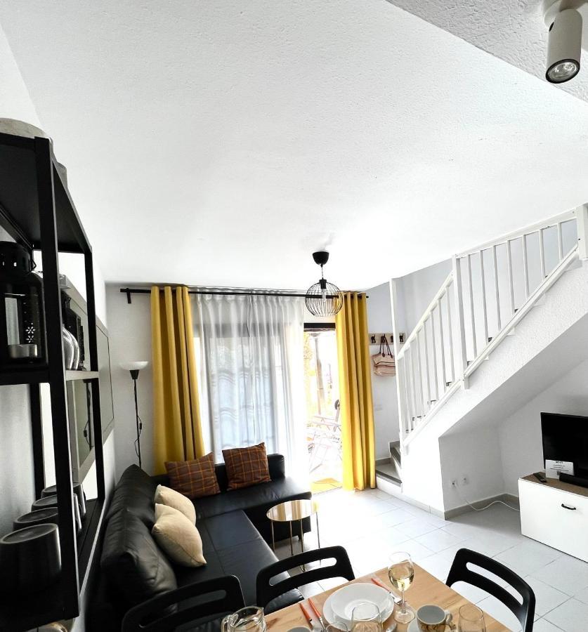 Paola Comfort Apartment กอสตากาลมา ภายนอก รูปภาพ