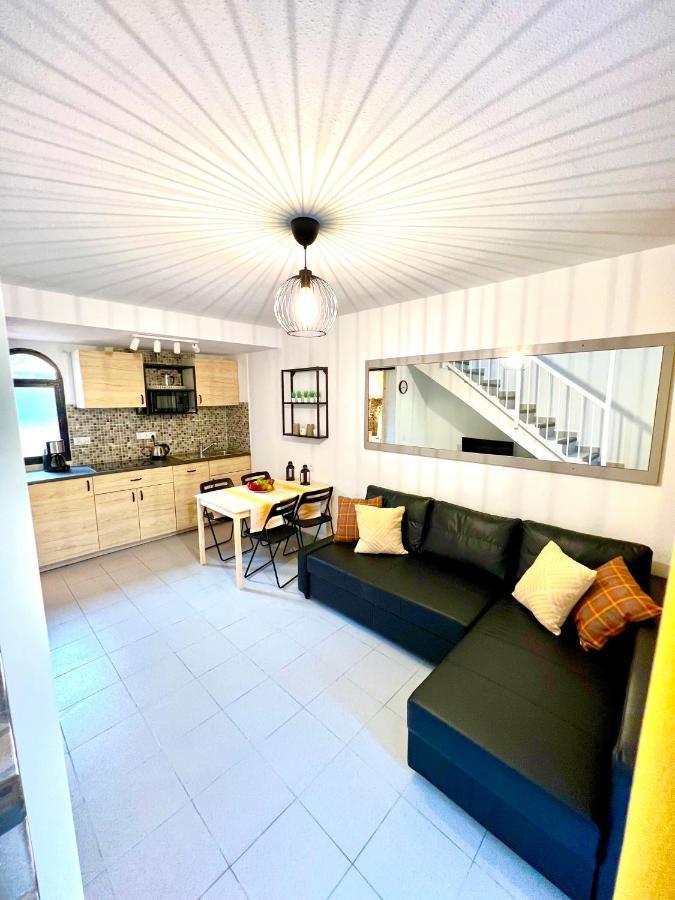 Paola Comfort Apartment กอสตากาลมา ภายนอก รูปภาพ